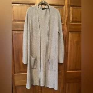 Women’s open front long sweater. Sz M